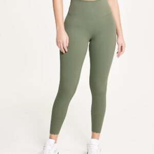 Core Scallop Hem Legging