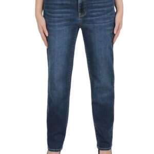 Plus Size Straight-Leg Jeans