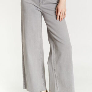 High-Rise Jeans with Rear Pockets