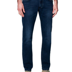 Skinny Fit Jean in After the Messages