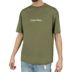 Short Sleeves Relaxed Standard Logo Tee